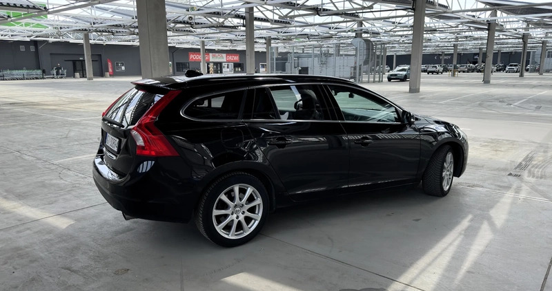 Volvo V60 cena 34900 przebieg: 262000, rok produkcji 2011 z Olsztyn małe 781